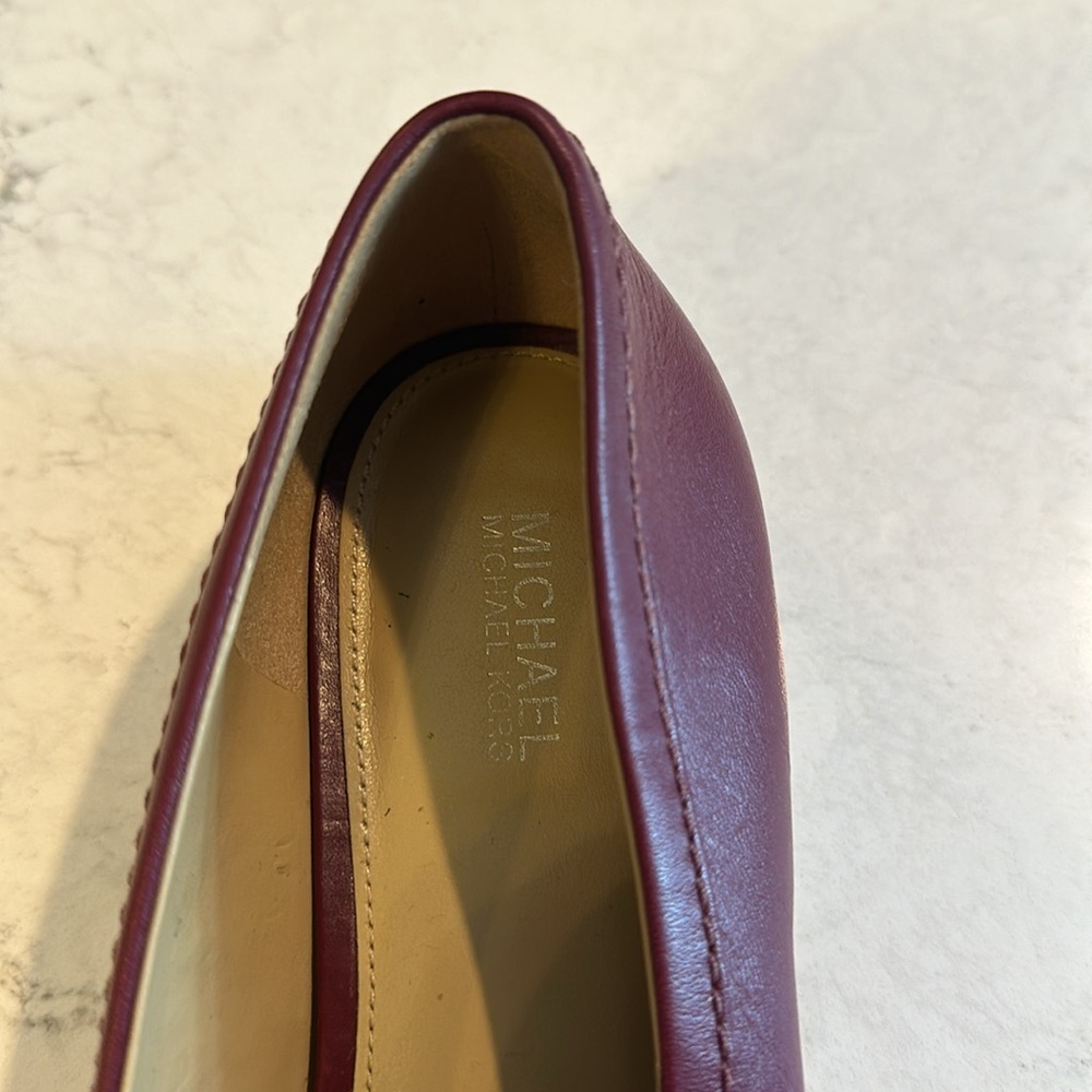 Micheal Kors maroon colored loafers size 7 - Picture 3 of 7